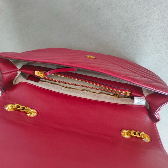 Tory Burch Red and Gold Chevron Shoulder Bag - Picture 11 of 14